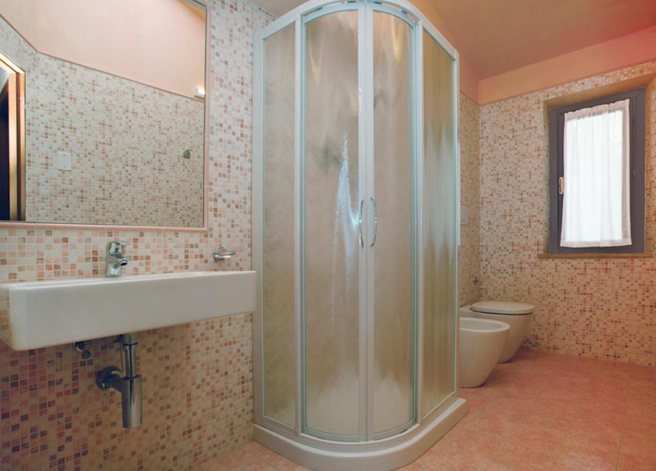 Holiday Family Village Porto SantʼElpidio Quarto foto